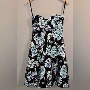 White House Black Market strapless sweetheart neckline floral dress size 2 teal